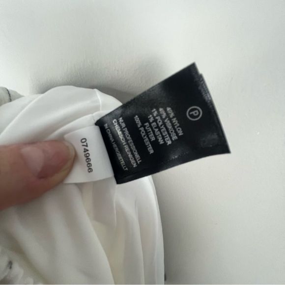 Faux wrap Pin striped mini skirt - Picture 7 of 7